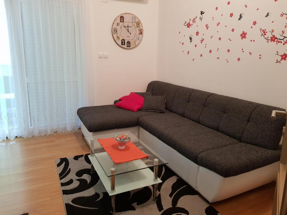 Apartma Jasmin Apartment Novi Vinodolski Bagian luar foto